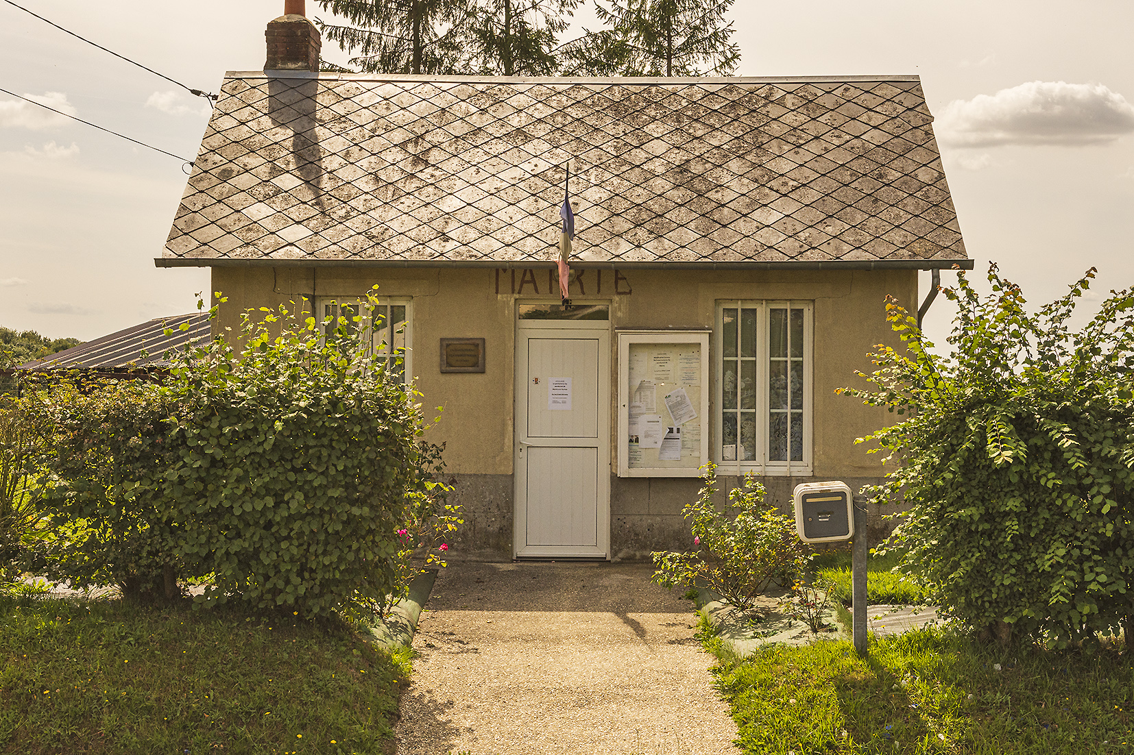 mairie authieux du puits