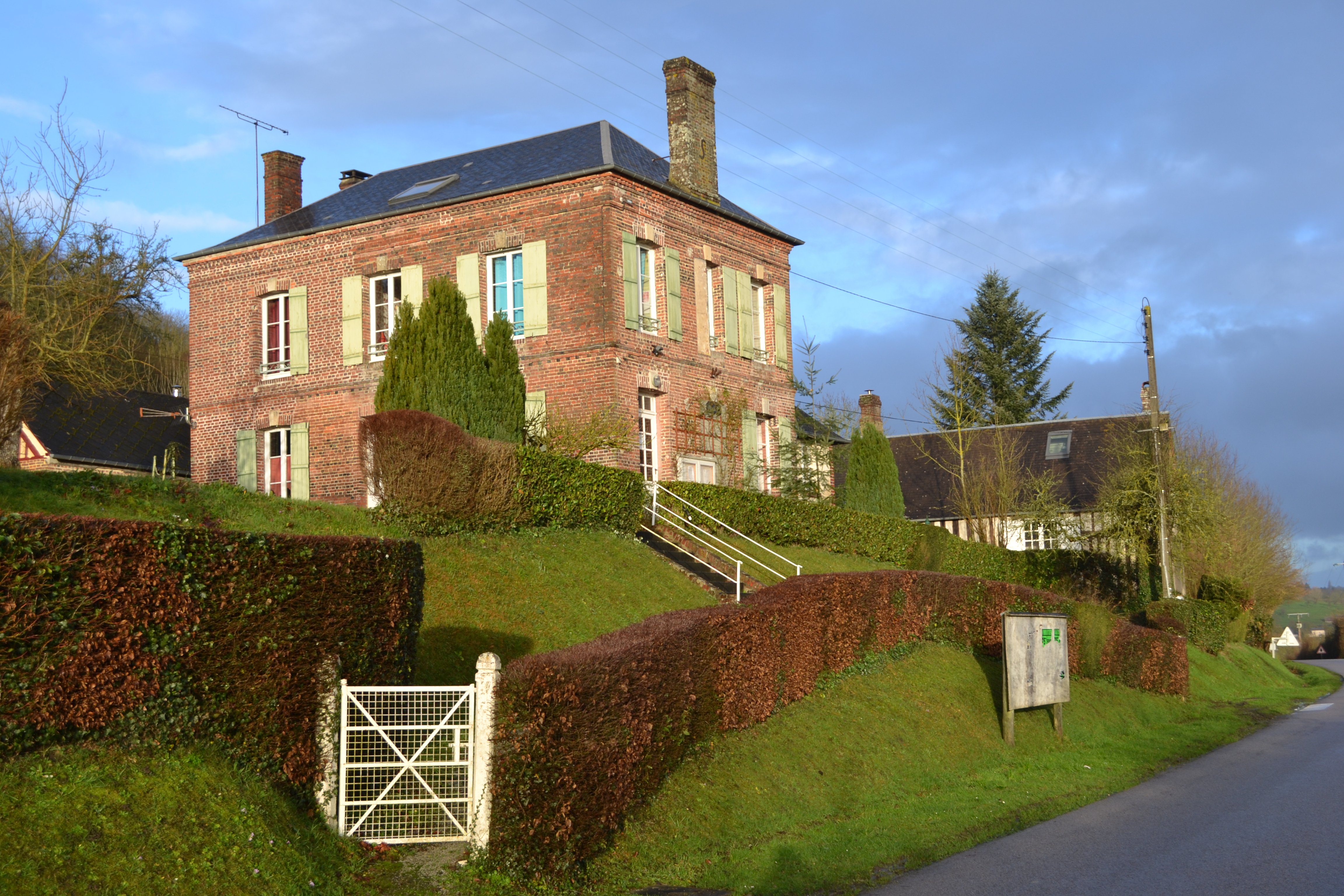 mairie guerquesalles